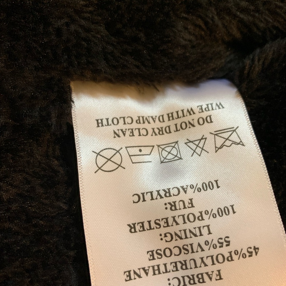 Large pho leather jacket lined in for and surrounded infer